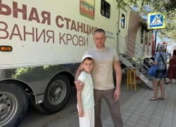 В хуторе Ленина прошла акция «Спасём одну жизнь» ко Дню Государственного флага