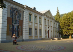 В Сочи храбрые школьники помогли задержать воров