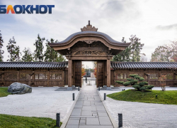 «Вот оно ваше гостеприимство»: туристы и краснодарцы сокрушаются из-за очередей в Японский сад