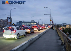 На этой неделе введут новые ограничения движения по Тургеневскому мосту 