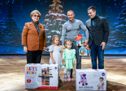 Депутаты Гордумы Краснодара поздравили с Новым годом детей участников СВО