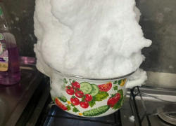 «Снег себе топим, позор»: четвертые сутки выживают жители Кубани без света, воды и тепла 