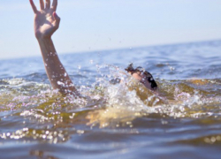 В Сочи тонувшего пьяного мужчину спасли дважды