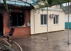 В Краснодарском крае семья с восемью детьми чуть не сгорела в собственном доме