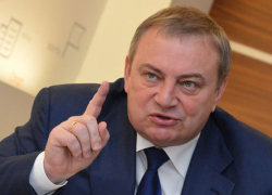 Пахомов публично уволил главу Кудепстинского сельского округа