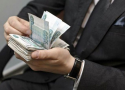 На Кубани госслужащих оставили без премии до 1 июля 