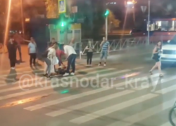 Водитель на BMW сбил пешехода в Краснодаре 