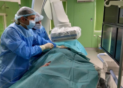 Краснодарские хирурги спасли жизнь женщине с острой ишемией