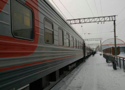 На Кубани женщина с ребенком спешила на поезд в Коми и погибла на ж/д путях