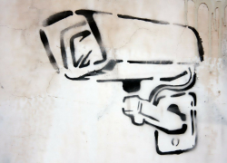 Неизвестные расстреляли видеокамеры в Краснодаре