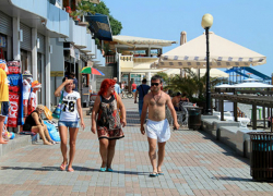 Сочинцев напугали экстремальной жарой в +38 градусов