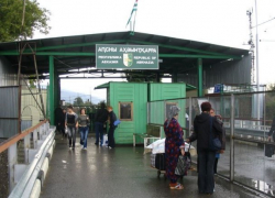 Ставрополец в Сочи пытался перейти госграницу по паспорту друга, чтобы попасть в магазин беспошлинной торговли 