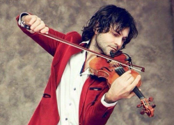 На Театральной площади Краснодара скрипач устроит настоящий Оpen Аir 