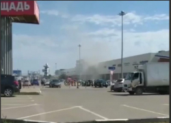 Посетителей ТЦ «Красная площадь» эвакуировали из-за пожара в Краснодаре