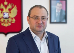 Полувековой юбилей 6 апреля отмечает министр здравоохранения Краснодарского края Евгений Филиппов