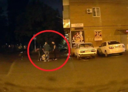 Трое мужчин избили парня в Краснодаре