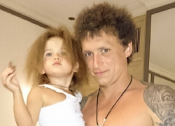 Футболист Павел Мамаев рассказал об «издевательствах» со стороны жены