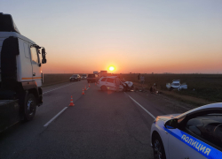 В Краснодарском крае в ДТП погиб водитель «Лады», три пассажира госпитализированы