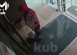 Дело о резонансном убийстве 18-летнего парня в центре Краснодара покупателем игровой приставки дошло до суда