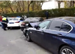 В Краснодаре BMW протаранил шесть авто
