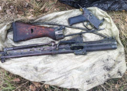 В Абинском районе нашли оборудованный схрон оружия