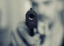 В Краснодаре трое мужчин напали на продуктовый магазин