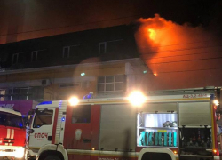 Из горящего в Краснодаре хостела эвакуировали 30 человек