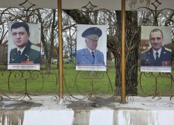 На Кубани вандалы осквернили Доску почёта с портретами Героев России