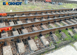 Под колесами грузового поезда погиб подросток в Краснодарском крае