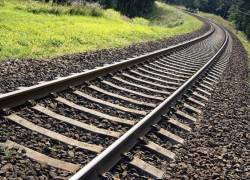 Мертвого пассажира обнаружили на железнодорожных путях на Кубани  