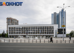 Сезон фонтанов в Краснодаре пришлось сдвинуть из-за непогоды