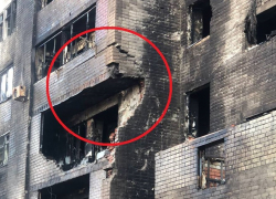 В одном из подъездов поврежденного дома в Ейске есть угроза падения балконов