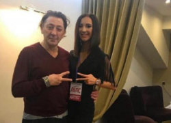 Во второй раз Бузову вырезали из праздничного концерта Лепса 