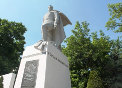 Стало известно, когда отреставрируют памятники в Краснодаре