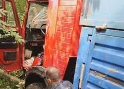 Водитель грузовика умер во время движения по дороге из Тимашевска