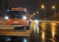  Снег на Кубани завалил дороги и парализовал движение 