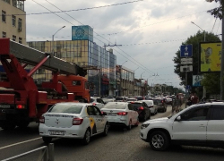 За парковку на выделенных полосах в Краснодаре начнут штрафовать