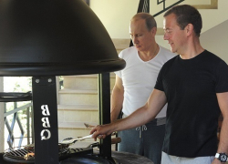 Владимир Путин встретился с Дмитрием Медведевым в Сочи 