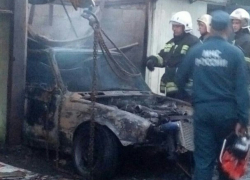  В Краснодаре в своем гараже сгорел дорогостоящий автомобиль 