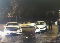  В центре Краснодара водитель устроил массовую аварию 