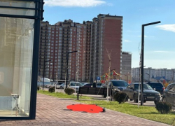 Выпавшему из окна в Международный женский день краснодарцу был 31 год
