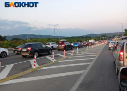 Трасса М-4 «Дон» на Кубани погрязла в 7-километровом заторе к морю
