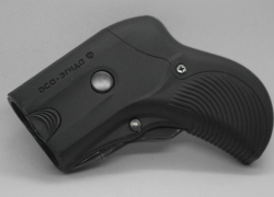 В Армавире трехлетний мальчик выстрелил себе в голову из травматического пистолета