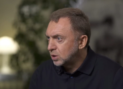 Миллиардер Дерипаска назвал бессмысленным укрепление рубля к доллару