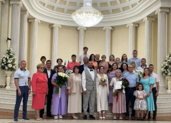 Вера Галушко и Андрей Анашкин поздравили семьи с Днем Петра и Февронии