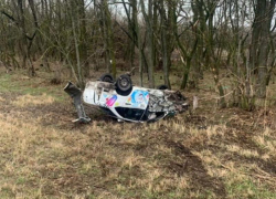 При столкновении двух автомобилей на Кубани пострадали семь человек