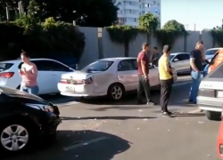 Массовая авария в Краснодаре: столкнулись пять машин 