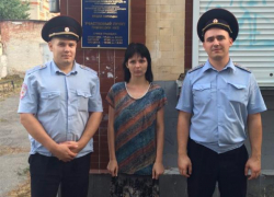 Тонущую женщину спасли краснодарские полицейские