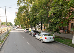 На улице Московской в Краснодаре запретят парковаться 