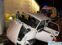 В Сочи при въезде в тоннель автомобиль врезался в стену